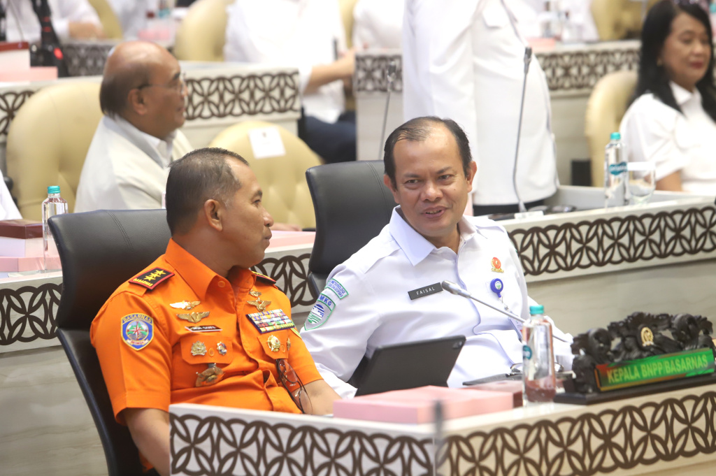 Komisi V DPR gelar RDP dengan Menteri Perhubungan Dudy Purwagandhi membahas evaluasi Arus Mudik 2026 (Ashar/SinPo.id)