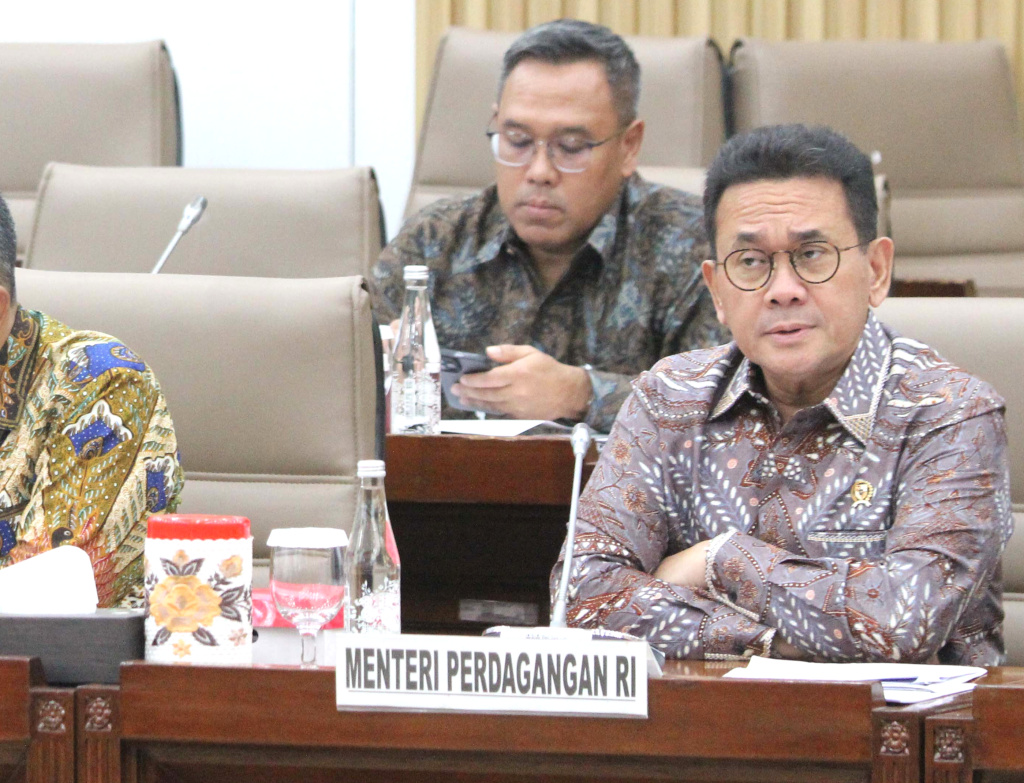 Komisi VI DPR gelar raker dengan Menteri Perdagangan Budi Santoso membahas Kemitraan Ekonomi Komprehensif Pemerintah RI dan Pemerintah Kanada (Ashar/SinPo.id)