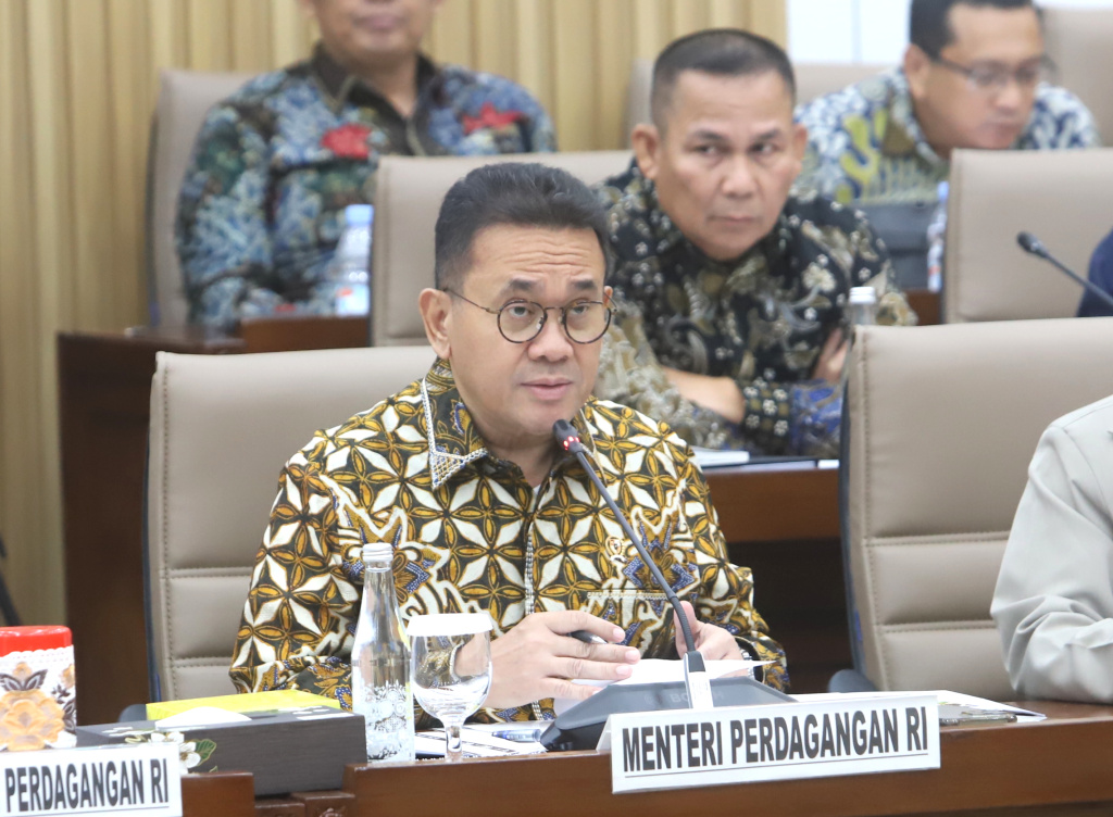 Komisi VI DPR menggelar raker dengan Menteri Perdagangan Budi Santoso membahas Regulasi E-commerce dan Perlindungan Pelaku Usaha Dalam Negeri (Ashar/SinPo.id)
