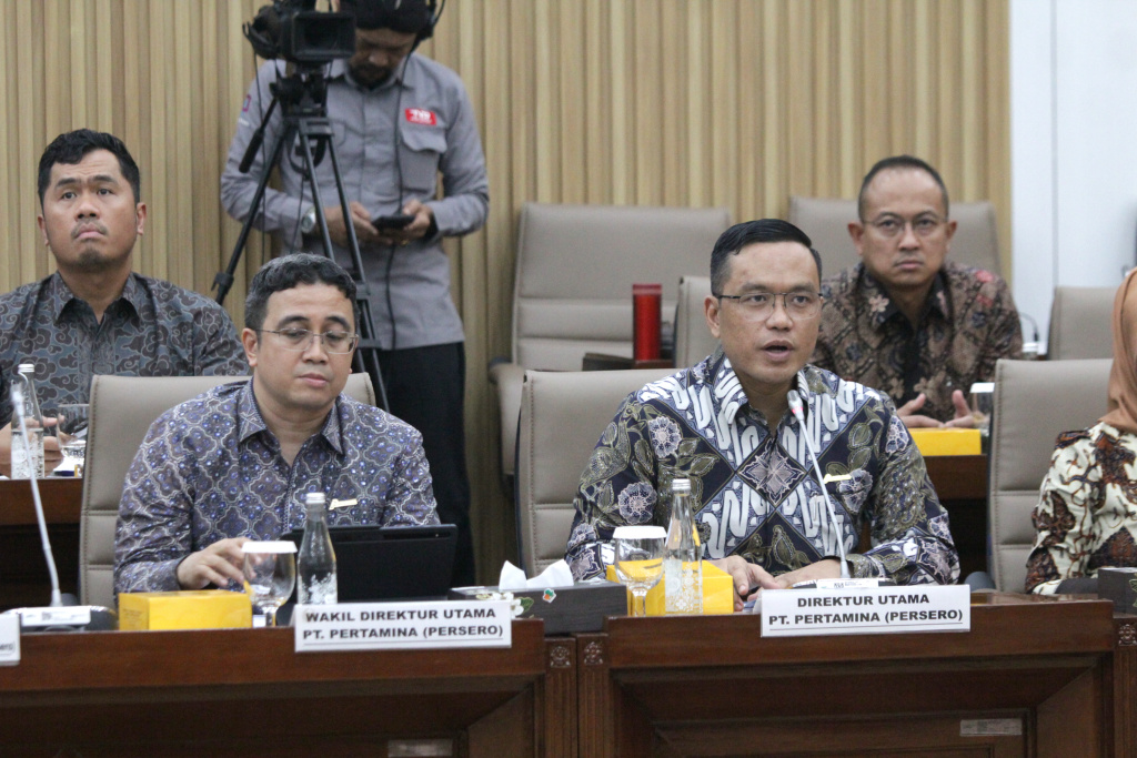 Komisi VI menggelar raker dengan Dirut Pertamina Simon membahas Evaluasi Kinerja Semester I Pertamina (Ashar/SinPo.id)