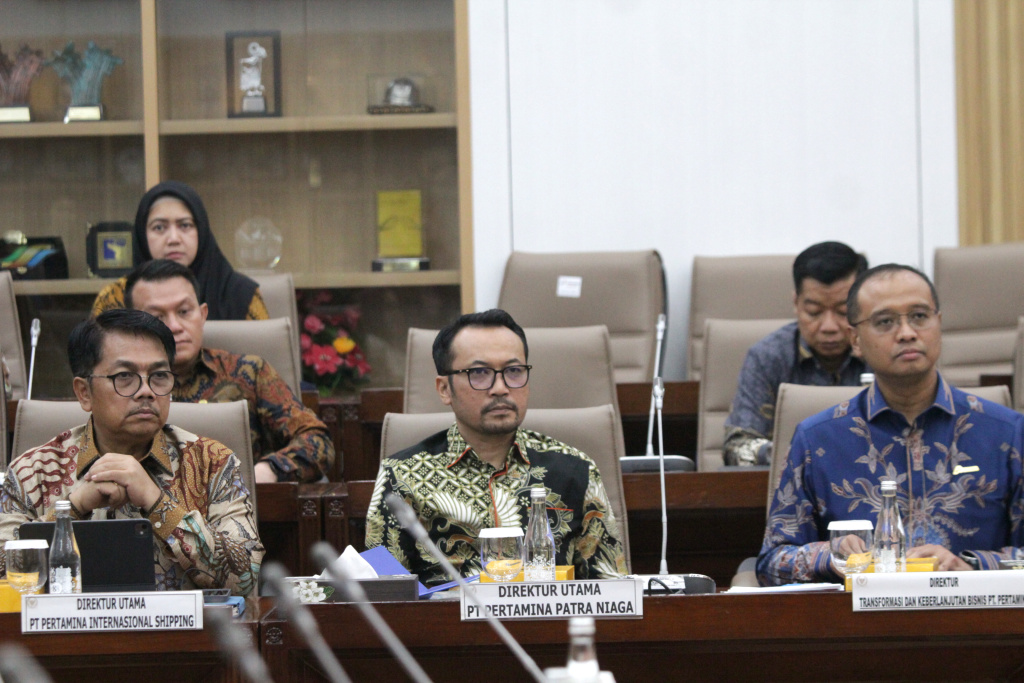 Komisi VI menggelar raker dengan Dirut Pertamina Simon membahas Evaluasi Kinerja Semester I Pertamina (Ashar/SinPo.id)