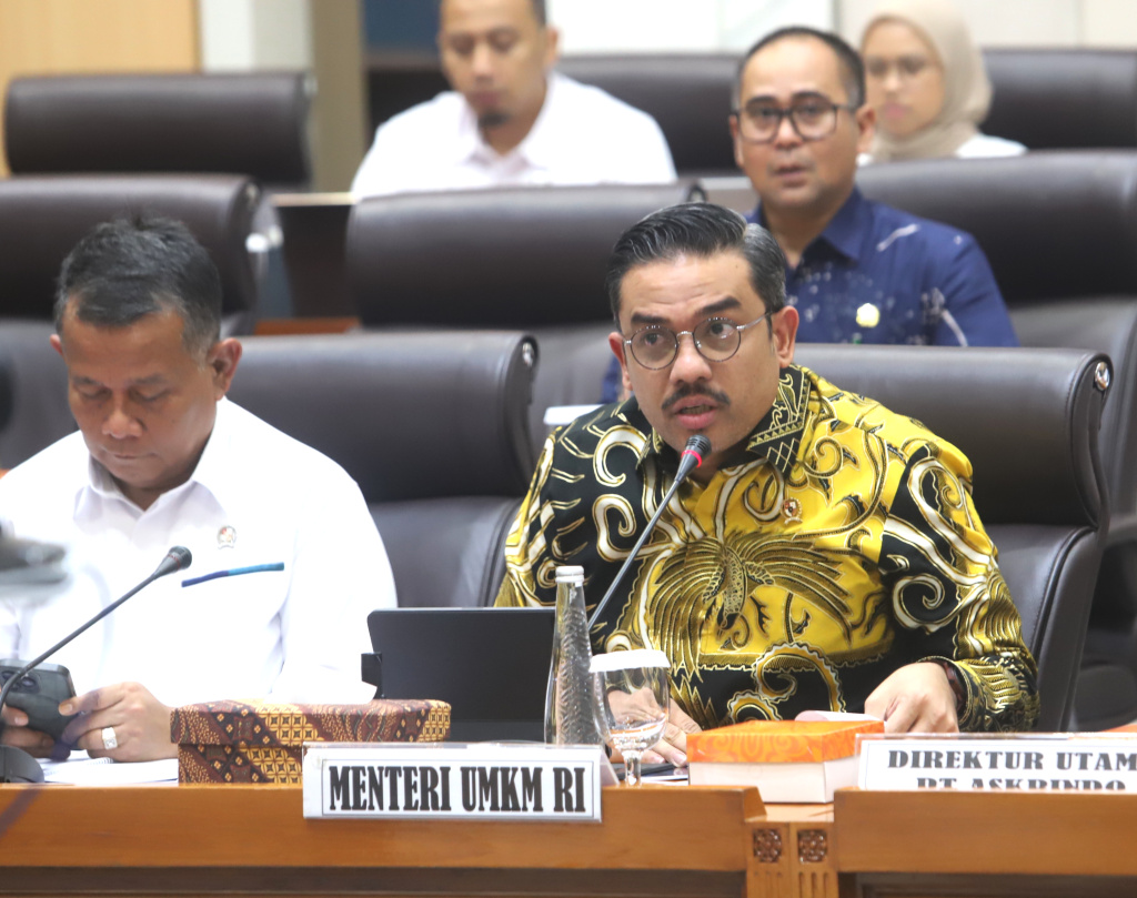 Komisi VII DPR menggelar raker dengan Menteri UMKM Maman Abdurahman membahas pinjaman kredit (KUR) (Ashar/SinPo.id)