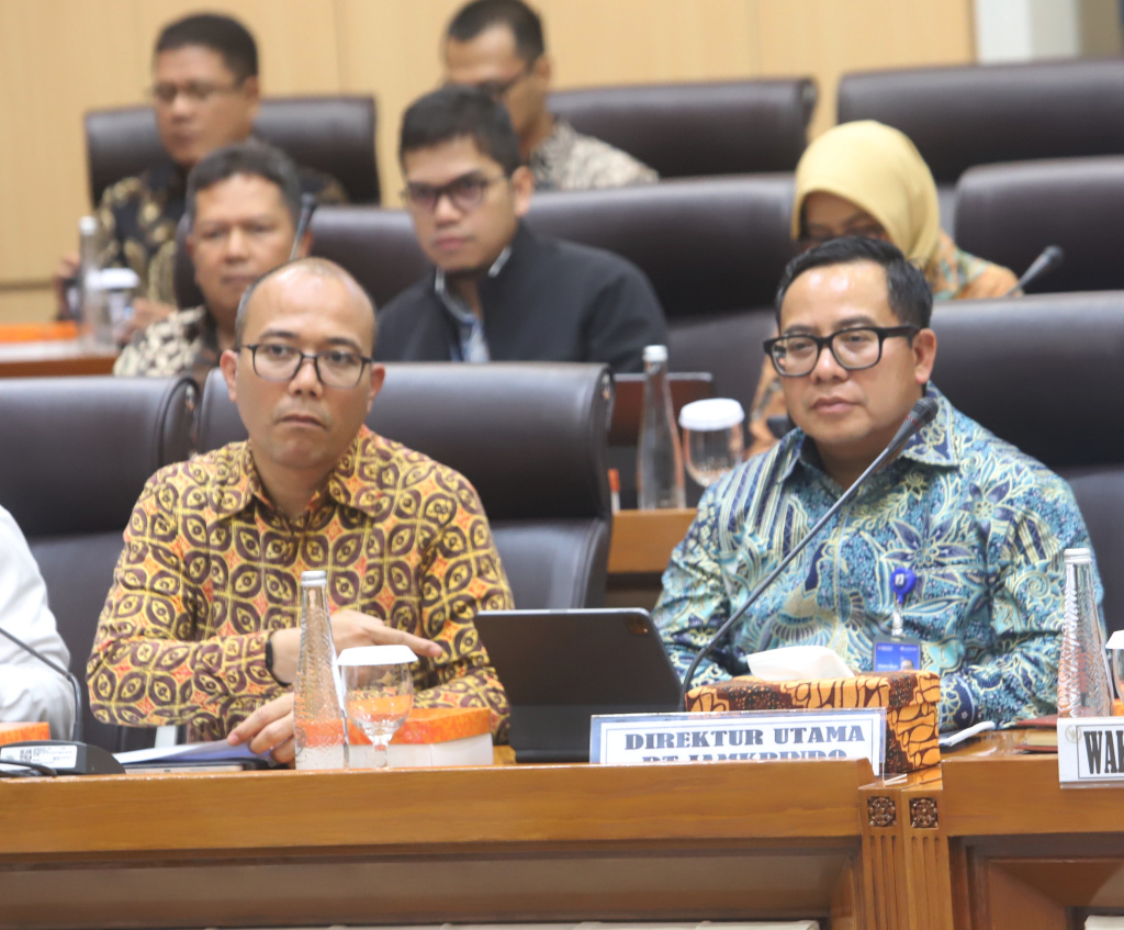 Komisi VII DPR menggelar raker dengan Menteri UMKM Maman Abdurahman membahas pinjaman kredit (KUR) (Ashar/SinPo.id)