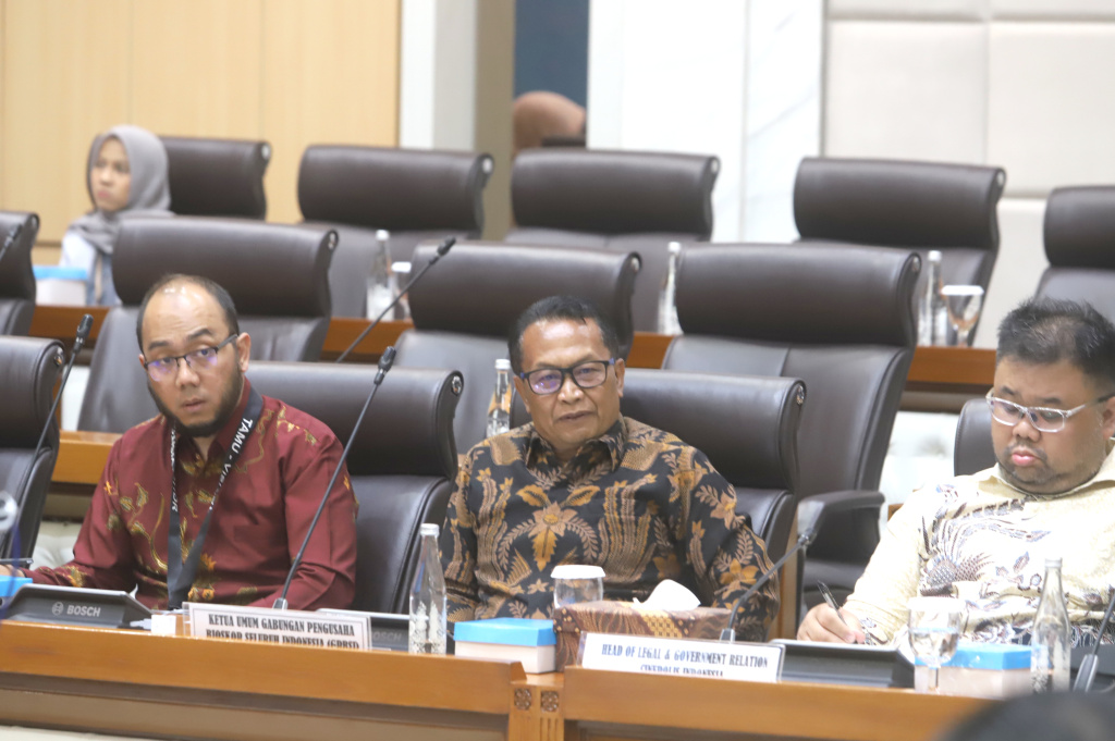 Komisi VII DPR menggelar RDPU dengan Pengusaha Bioskop Seluruh Indonesia membahas mekanisme penayangan film ke Bioskop Seluruh Indonesia (Ashar/SinPo.id)