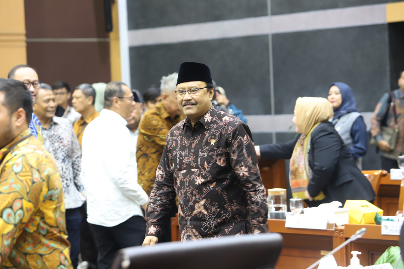 Komisi VIII DPR menggelar Raker dengan Mensos Bahas Program Kerja