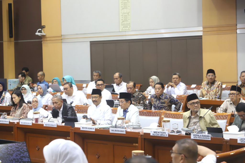 Komisi VIII DPR gelar raker dengan Mensos, Menag, Menhaj, Menteri PPPA bahas RKA dan RKP tahun 2027 (Ashar/SinPo.id)