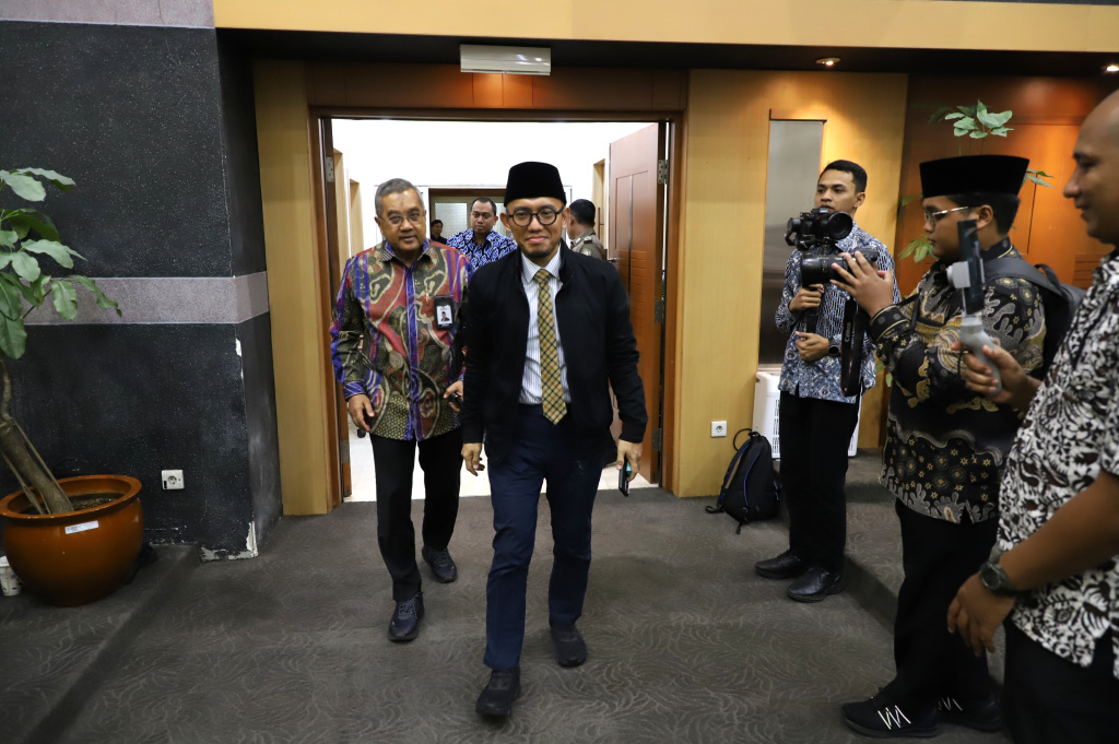 Komisi VIII DPR menggelar rapat kerja tertutup dengan Menteri Haji Mochamad Irfan Yusuf membahas persiapan penyelenggaraan Ibadah Haji 1447 H/2026 (Ashar/SinPo.id)