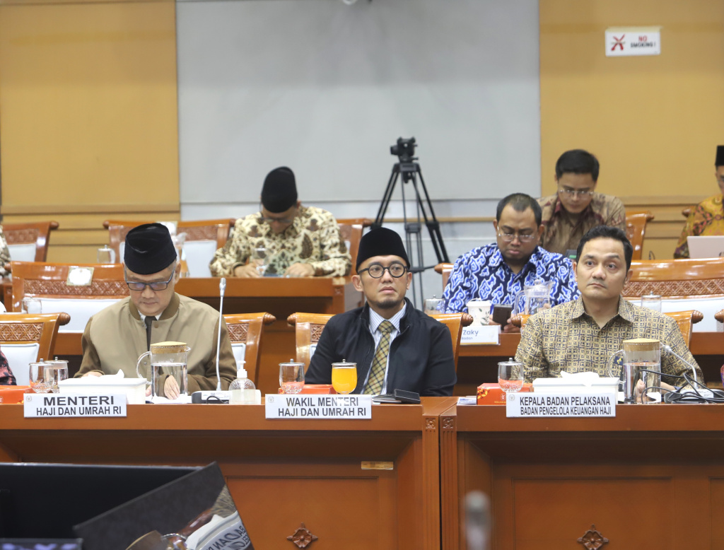 Komisi VIII DPR menggelar rapat kerja tertutup dengan Menteri Haji Mochamad Irfan Yusuf membahas persiapan penyelenggaraan Ibadah Haji 1447 H/2026 (Ashar/SinPo.id)