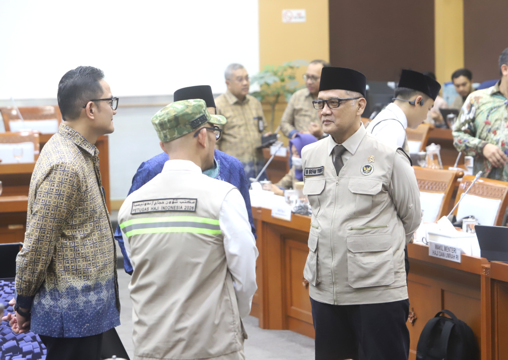 Komisi VIII DPR gelar raker dengan Menteri Haji dan Umrah Mochamad Irfan Yusuf membahas persiapan akomodasi, transportasi maskapai dan pemberangkatan petugas haji (Ashar/SinPo.id)