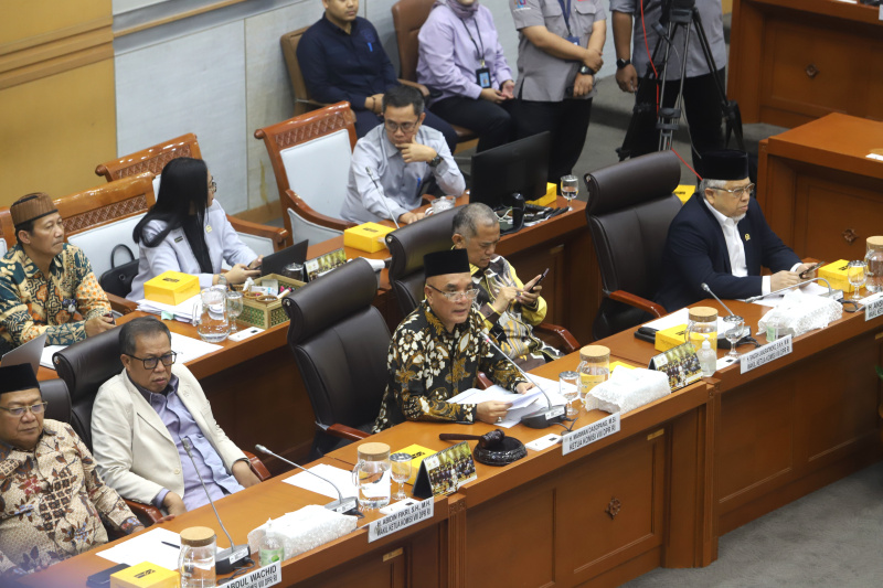 Komisi VIII DPR gelar raker dengan Pemerintah bahas penyelenggaraan Haji dan Umrah (Ashar/SinPo.id)