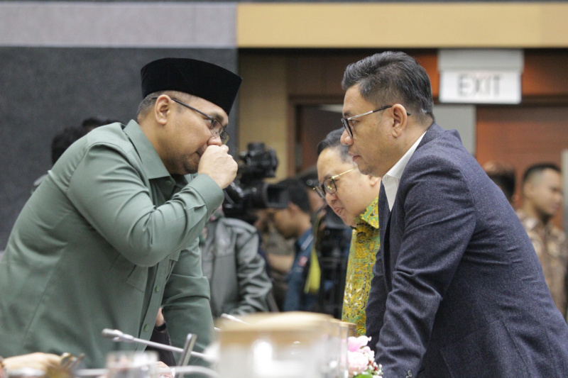 Komisi VIII DPR gelar raker dengan tiga menteri bahas Penyesuian Anggaran Tahun 2025 (Ashar/SinPo.id)