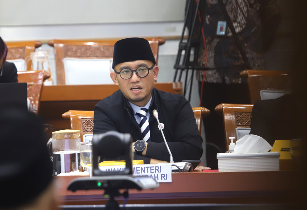 Komisi VIII DPR menggelar rapat kerja dengan Wakil Menteri Haji dan Umrah Dahnil Anzar Simanjuntak membahas pelaksanaan haji dan pembagian Kouta haji 2026 (Ashar/SinPo.id)