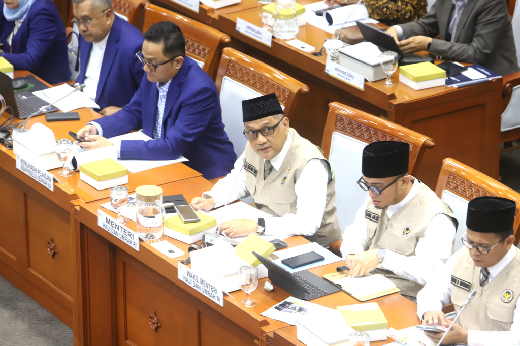 Komisi VIII DPR menggelar RDP dengan Menteri Haji dan Umrah Mochamad Irfan Yusuf membahas persiapan penyelenggaraan Ibadah Haji 1447 H/2026 (Ashar/SinPo.id)