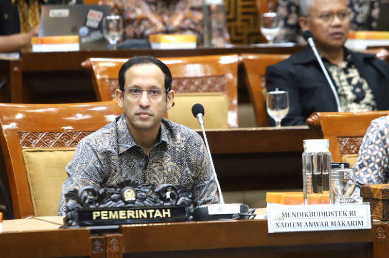 Komis X DPR menggelar Raker dengan Mendikbudristek Nadiem Makarim membahas kenaikan UKT (Ashar/SinPo.id)