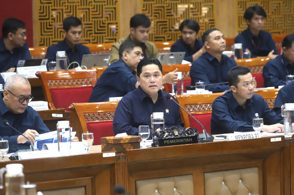 Komisi X DPR gelar raker dengan Menpora Erick Thohir membahas program Presiden untuk memberikan fasilitas kepada atlet Indonesia yang terbaik (Ashar/SinPo.id)