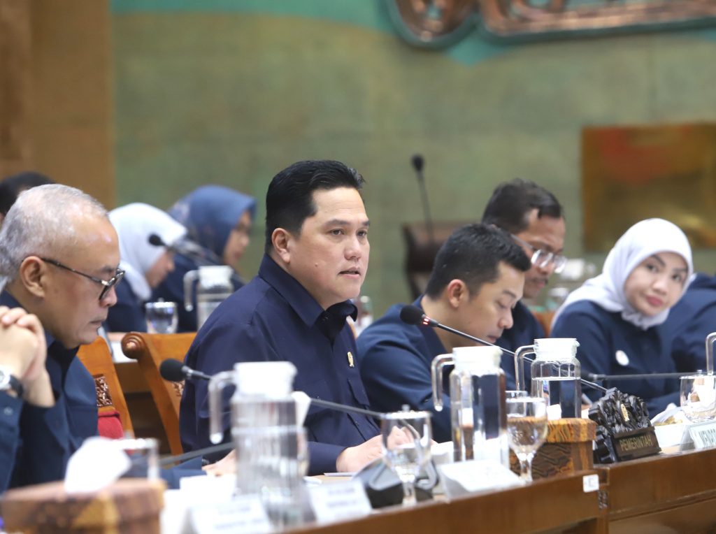 Komisi X DPR gelar raker dengan Menpora Erick Thohir membahas program Presiden untuk memberikan fasilitas kepada atlet Indonesia yang terbaik (Ashar/SinPo.id)