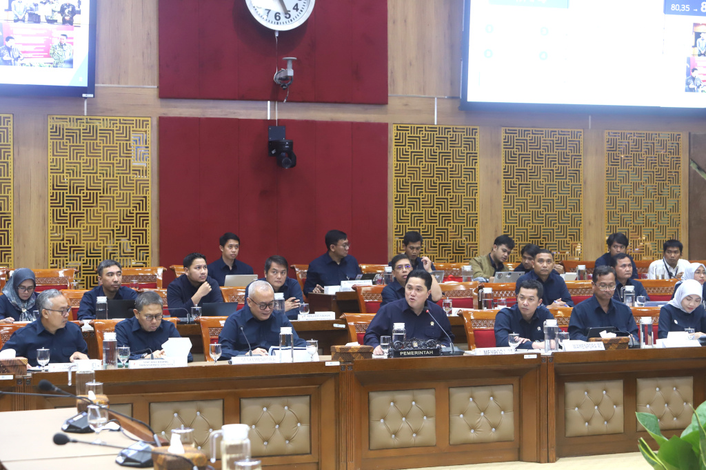 Komisi X DPR gelar raker dengan Menpora Erick Thohir membahas program Presiden untuk memberikan fasilitas kepada atlet Indonesia yang terbaik (Ashar/SinPo.id)