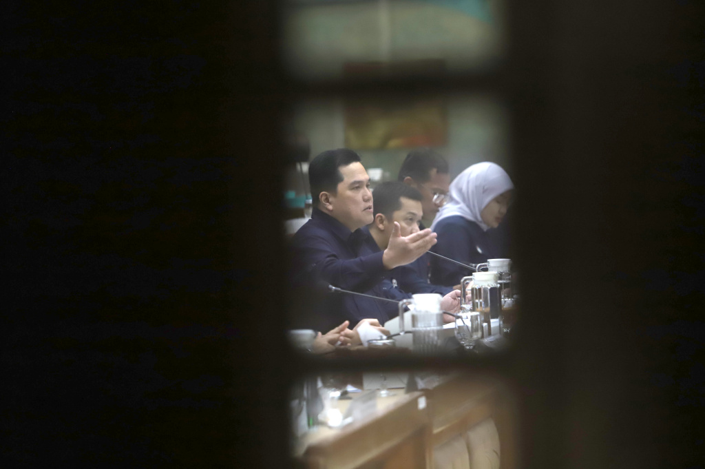 Komisi X DPR gelar raker dengan Menpora Erick Thohir membahas program Presiden untuk memberikan fasilitas kepada atlet Indonesia yang terbaik (Ashar/SinPo.id)