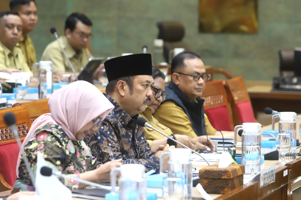 Komisi X DPR menggelar Raker dengan Menteri Bappenas membahas RUU Statistik (Ashar/SinPo.id)