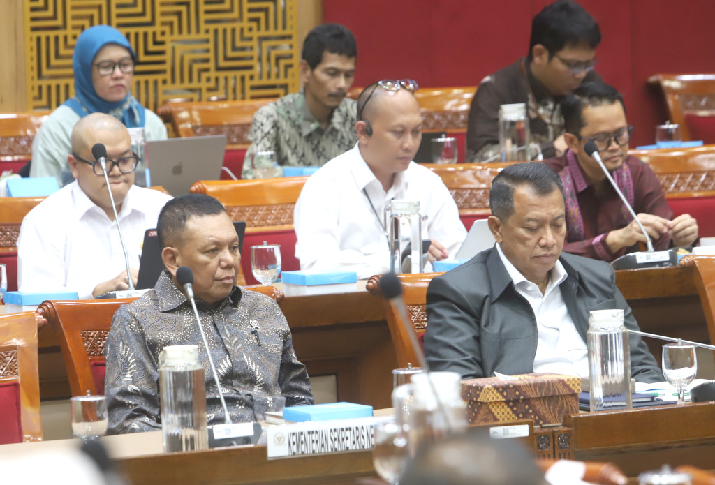 Komisi X DPR menggelar Raker dengan Menteri Bappenas membahas RUU Statistik (Ashar/SinPo.id)