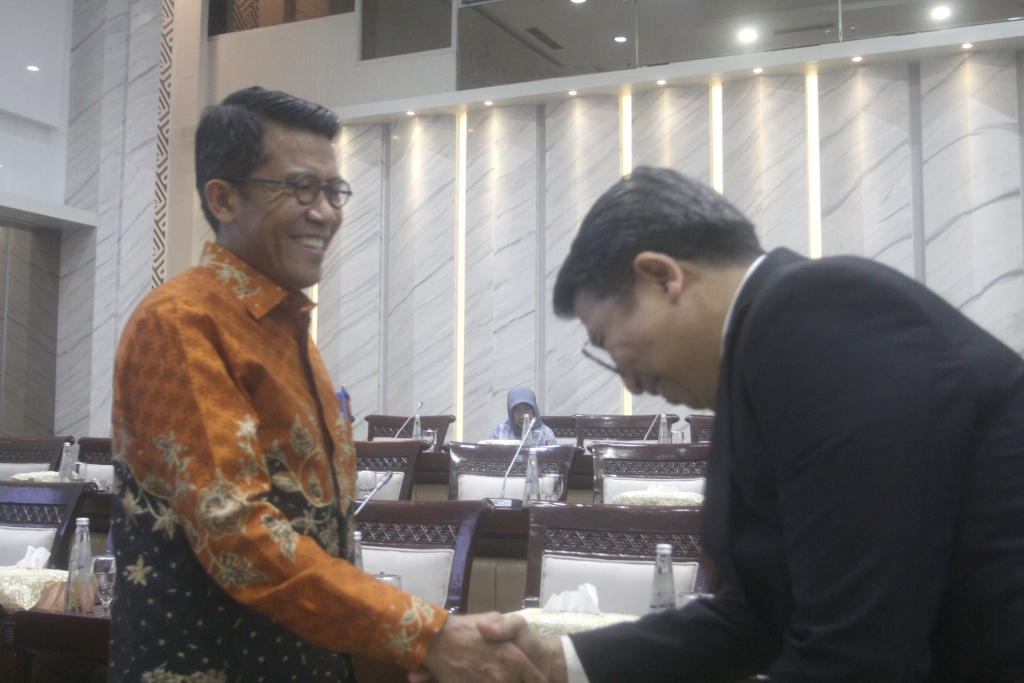 Komisi XI DPR menggelar fit and proper test Calon Deputi Gubernur BI Solikin M Juhro (Ashar/SinPo.id)
