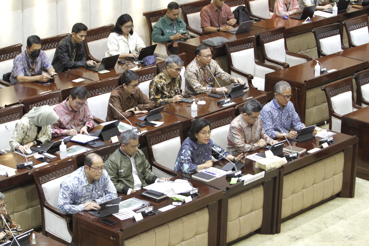 Komisi XI DPR gelar raker dengan Menkeu Sri Mulyani membahas Dana Bagi Hasil (DBH) Sawit (Ashar/SinPo.id)