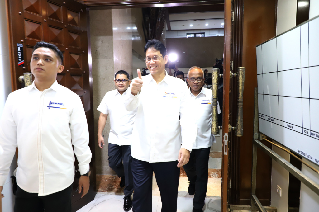 Komisi XI DPR menggelar raker dengan Menteri Keuangan (Menkeu) Purbaya Yudhi Sadewa membahas Kinerja Penerimaan Negara Triwulan I TA 2026 (Ashar/SinPo.id)