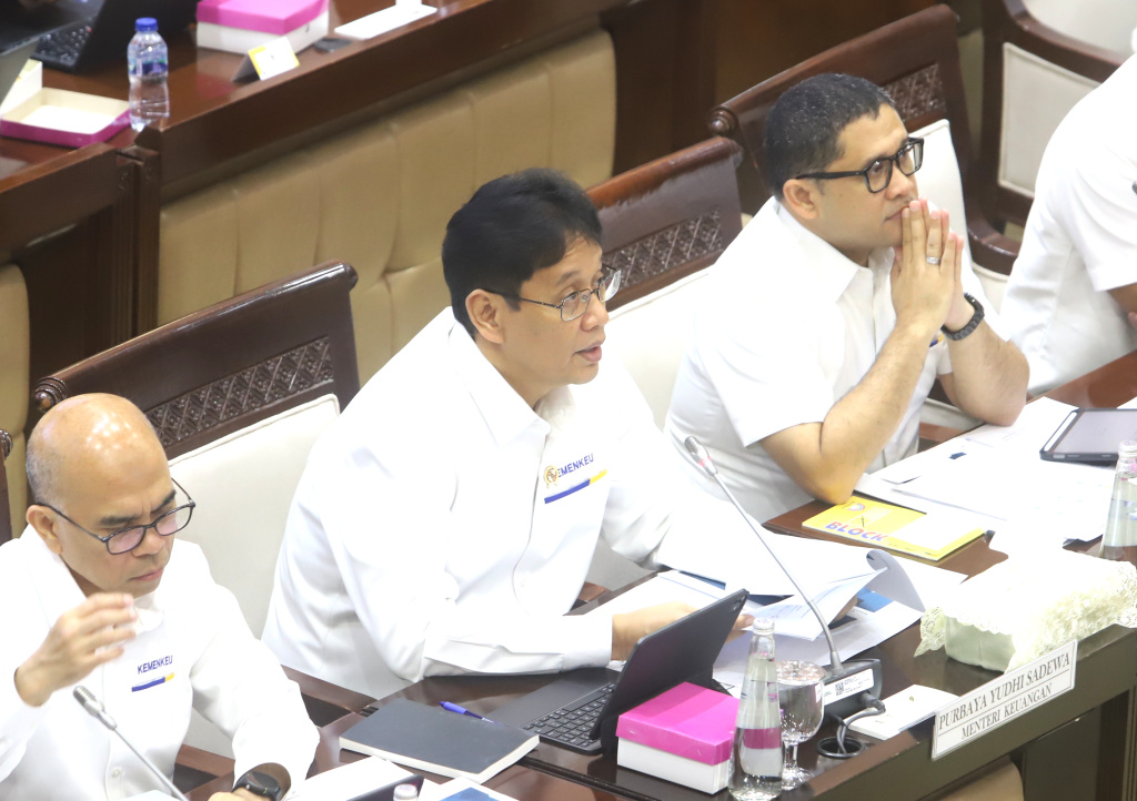 Komisi XI DPR menggelar raker dengan Menteri Keuangan (Menkeu) Purbaya Yudhi Sadewa membahas Kinerja Penerimaan Negara Triwulan I TA 2026 (Ashar/SinPo.id)