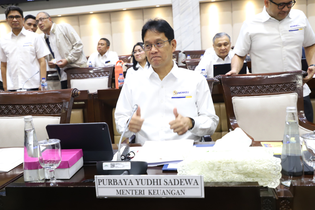Komisi XI DPR menggelar raker dengan Menteri Keuangan (Menkeu) Purbaya Yudhi Sadewa membahas Kinerja Penerimaan Negara Triwulan I TA 2026 (Ashar/SinPo.id)