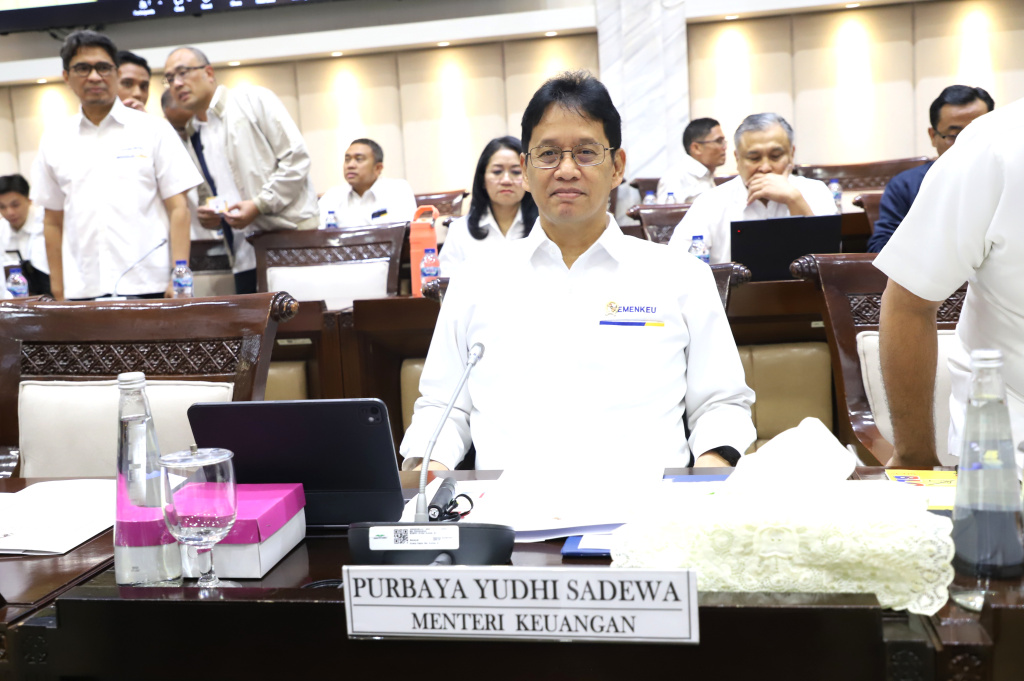 Komisi XI DPR menggelar raker dengan Menteri Keuangan (Menkeu) Purbaya Yudhi Sadewa membahas Kinerja Penerimaan Negara Triwulan I TA 2026 (Ashar/SinPo.id)