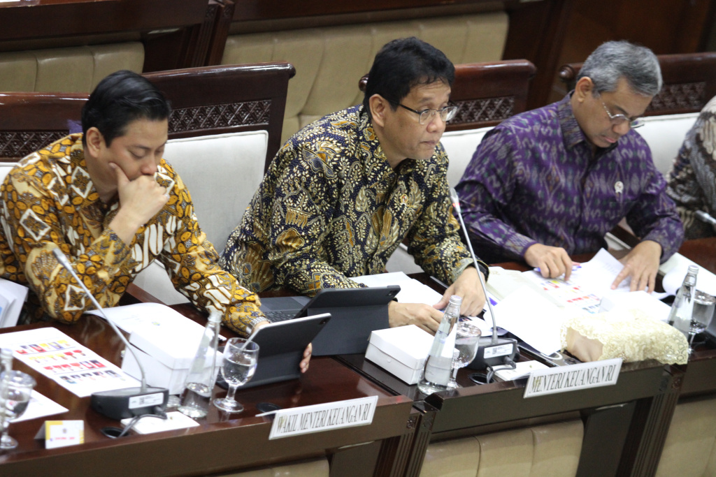 Komisi XI DPR Gelar Raker dengan Menkeu Purbaya Yudhi Sadewa membahas kinerja ekonomi dalam Triwulan III (Ashar/SinPo.id)