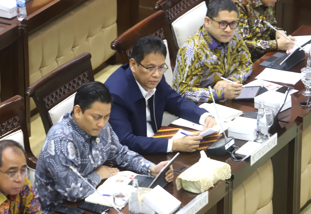 Komisi XI DPR menggelar raker dengan Menkeu Purbaya Yudhi Sadewa membahas Subsidi Energi (Ashar/SinPo.id)