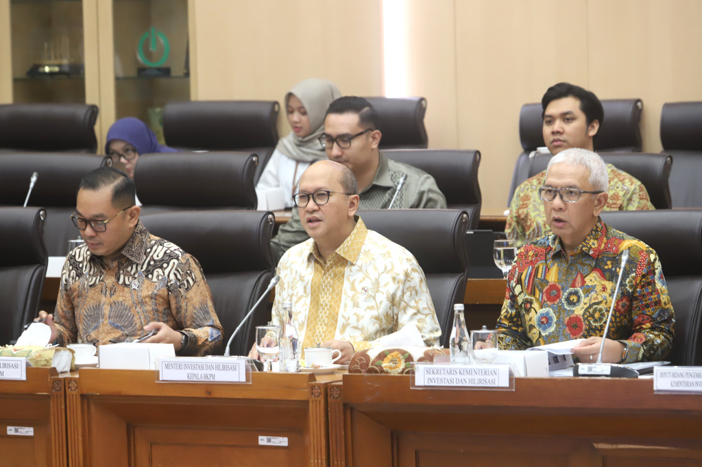 Komisi XII DPR gelar raker dengan Menteri Investasi dan Hilirisasi Rosan Roeslani membahas realisasi program kerja Triwulan I TA 2026 (Ashar/SinPo.id)