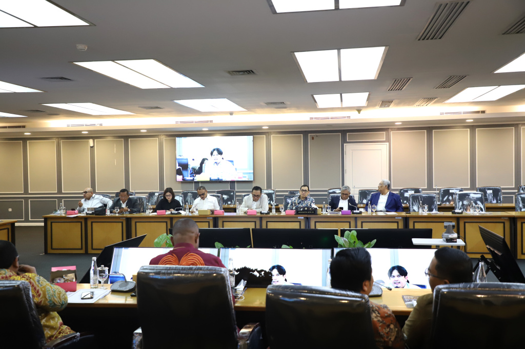 Komisi XIII DPR menggelar raker dengan Menteri Imigrasi dan Pemasyarakatan Agus Andrianto membahas Anggaran TA 2026 (Ashar/SinPo.id)