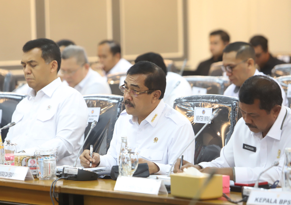 Komisi XIII DPR menggelar raker dengan Menteri Imigrasi dan Pemasyarakatan Agus Andrianto membahas Anggaran TA 2026 (Ashar/SinPo.id)