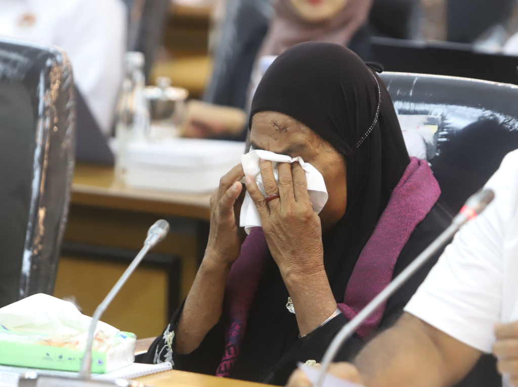 Komisi XIII DPR menggelar RDP Dengan korban kekerasan tambang ilegal Pasaman Nenek Saudah (Ashar/SinPo.id)