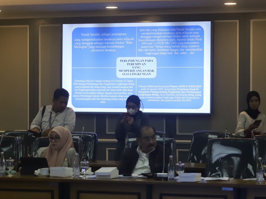 Komisi XIII DPR menggelar RDP Dengan korban kekerasan tambang ilegal Pasaman Nenek Saudah (Ashar/SinPo.id)