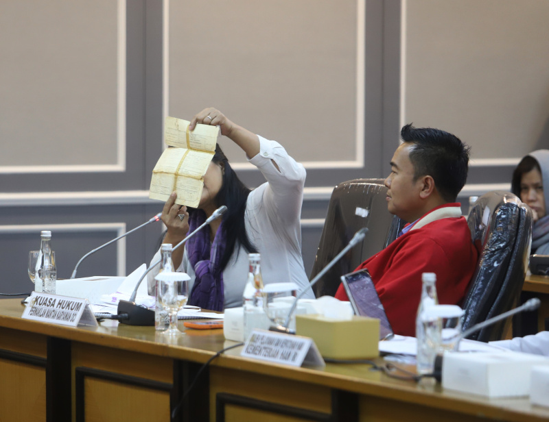 Komisi XIII DPR menerima Audiensi dari para korban sirkus OCI Taman Safari (Ashar/SinPo.id)