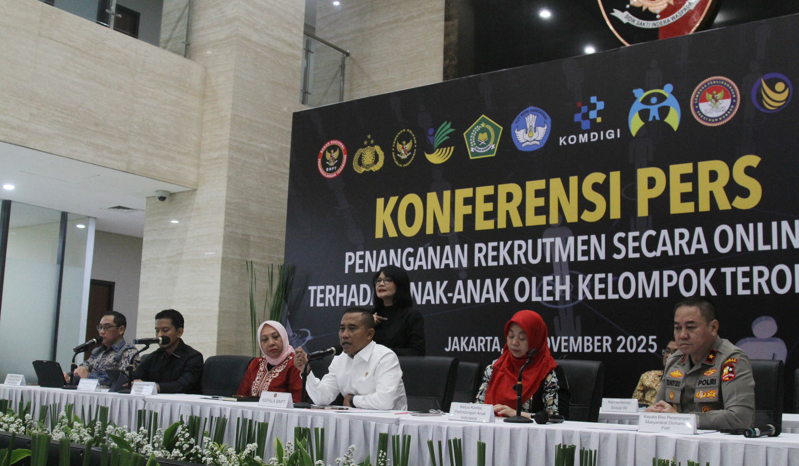Konferensi pers BNPT. (Agus Priatna/SinPo.id)