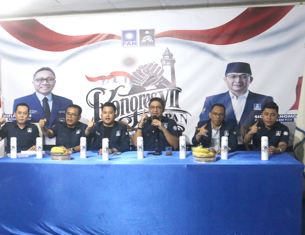 Kongres VII Barisan Muda (BM) PAN memggelar konferensi pers terkait persiapan Kongres VII di Anyer (Ashar/SinPo.id)