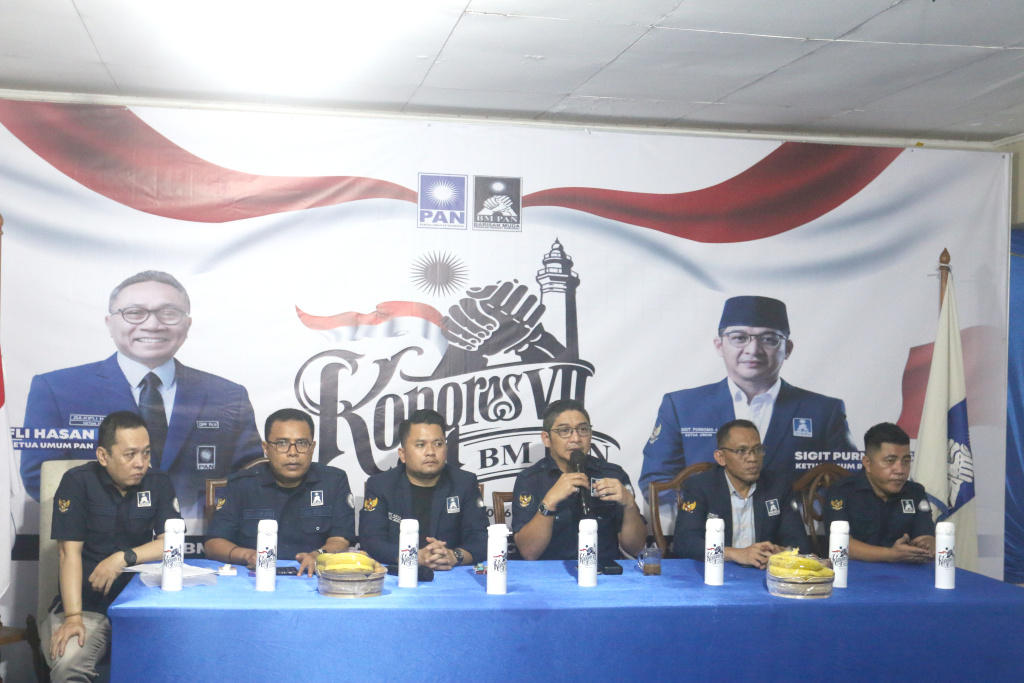 Kongres VII Barisan Muda (BM) PAN memggelar konferensi pers terkait persiapan Kongres VII di Anyer (Ashar/SinPo.id)