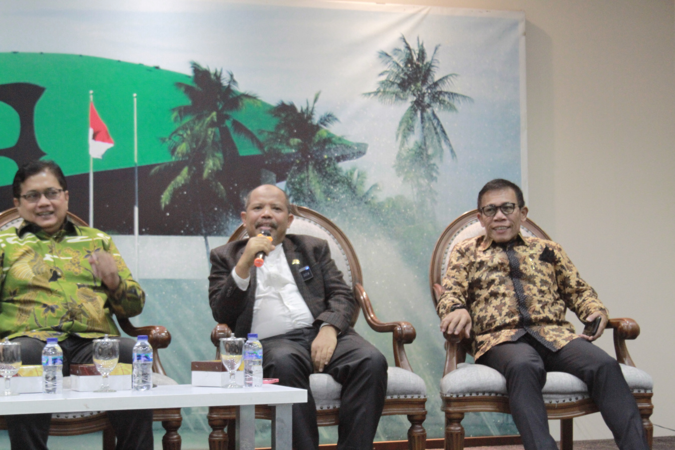 Koordinatoriat Wartawan Parlemen gelar diskusi Safari Elite Politik dan Pesan Damai Pemilu 2024 (Ashar/SinPo.id)
