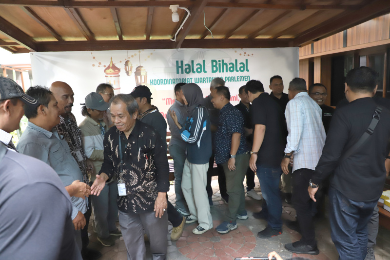 Koordinatoriat Wartawan Parlemen gelar acara Halal Bihalal dan Silahturahmi di Media Center DPR RI (Ashar/SinPo.id)