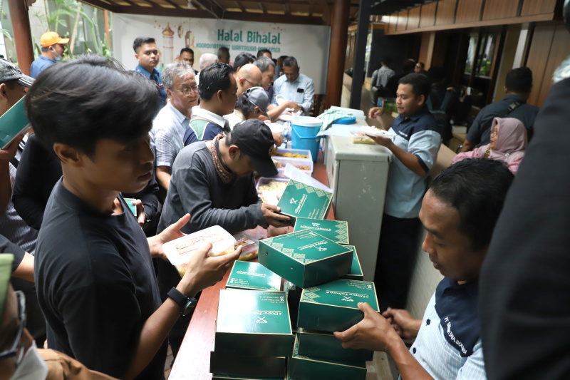 Koordinatoriat Wartawan Parlemen gelar acara Halal Bihalal dan Silahturahmi di Media Center DPR RI (Ashar/SinPo.id)