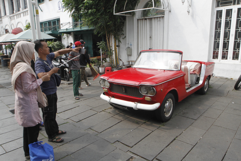 Wisatawan memadati tempat wisata Kota Tua Jakarta saat libur Natal dan Tahun Baru (Ashar/SinPo.id)