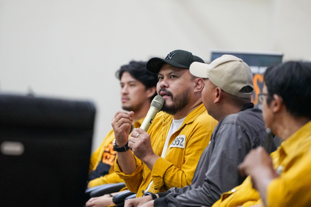KPK menggelar diskusi antikorupsi dengan membedah film Ghost In The Cell bersama Sutradara Joko Anwar beserta para aktor film Ghost In The Cell (Ashar/SinPo.id)