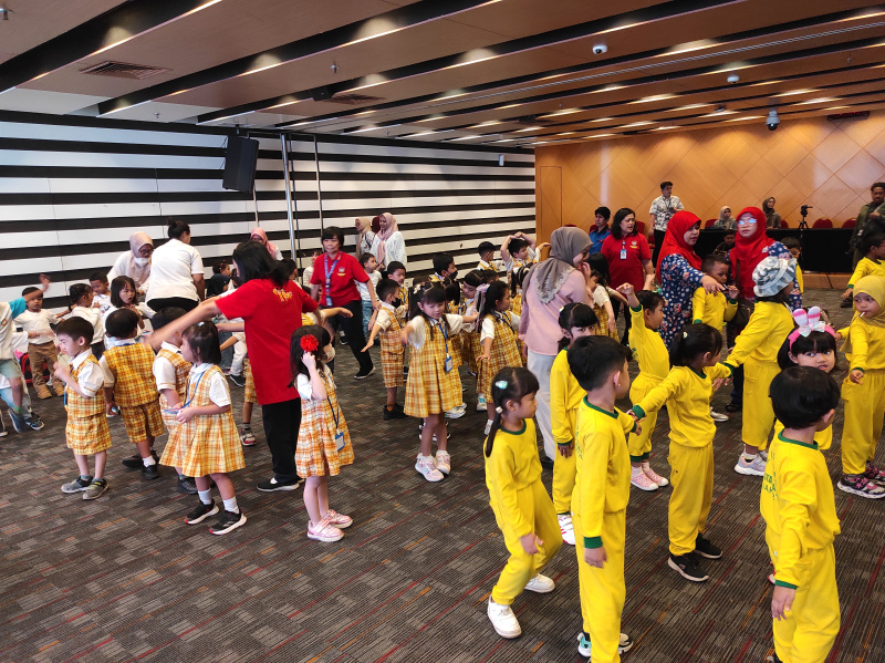 KPK menggelar peringatan Hari Anak Nasional dengan mengundang anak TK dan SMP untuk mengenalkan budaya antikorupsi sejak dini (Ashar/SinPo.id)