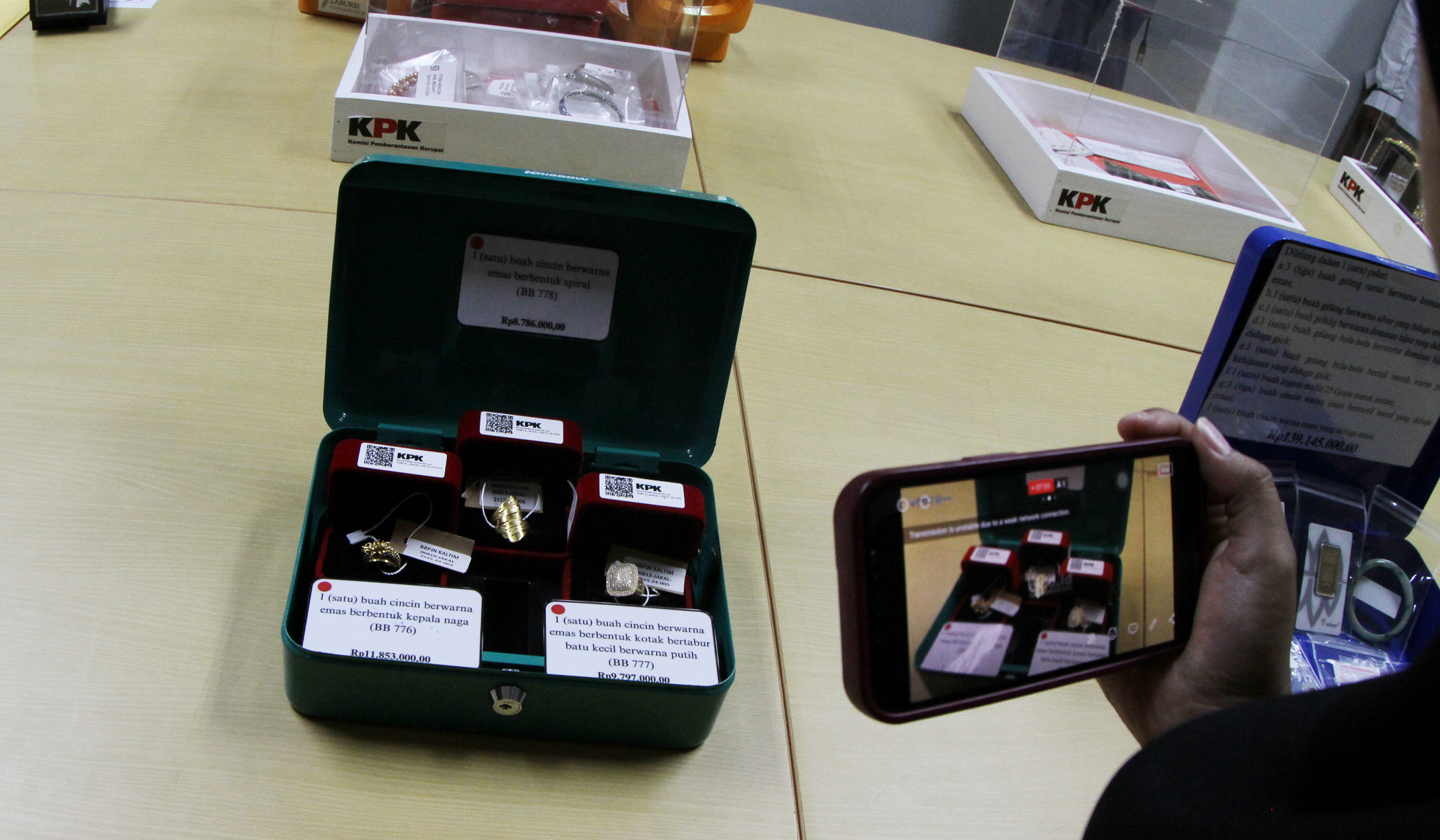 Barang sitaan di Rupbasan KPK. (Agus Priatna/SinPo.id)