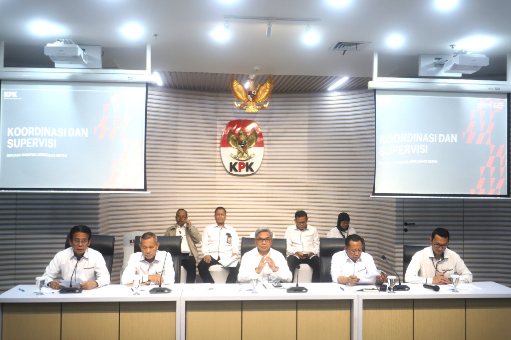 KPK gelar konferensi pers kinerja sepanjang 2025 telah melakukan 11 OTT dan Menetapkan 118 tersangka Korupsi (Ashar/SinPo.id)