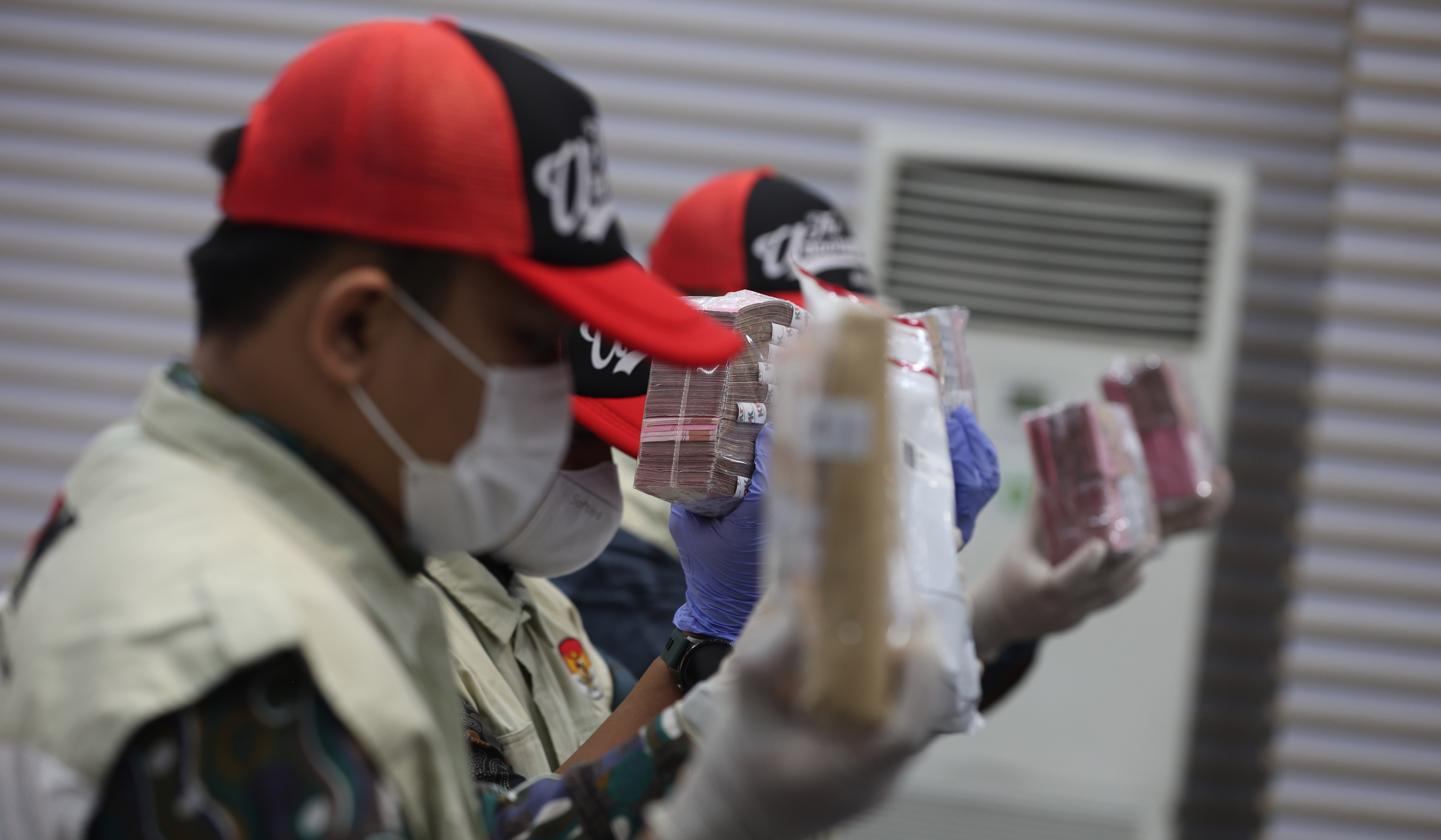 Konferensi pers KPK terkait dugaan korupsi bea cukai. (Agus Priatna/SinPo.id)